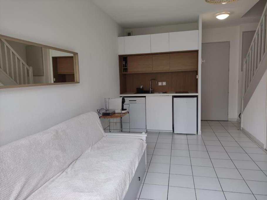 Apartamento La Provencale Saint-Saturnin-lès-Avignon Exterior foto